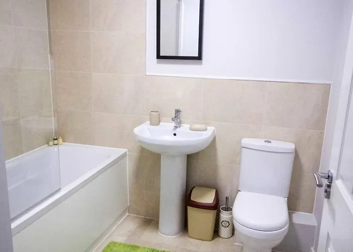 Apartment Stayzo Spacious Self-catering Accommodation-3 *
