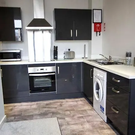 Stayzo Spacious Self-catering Accommodation-3 *