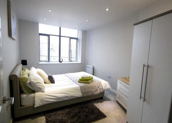 Stayzo Spacious Self-catering Accommodation-3 Appartement Bradford (West Yorkshire)